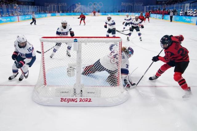 1645273198441042304.jpg 25f48985-4418-4b74-a367-2c0197fd0e0e-USP_Olympics__Ice_Hockey-Women_Finals_-_Gold_Medal.jpg